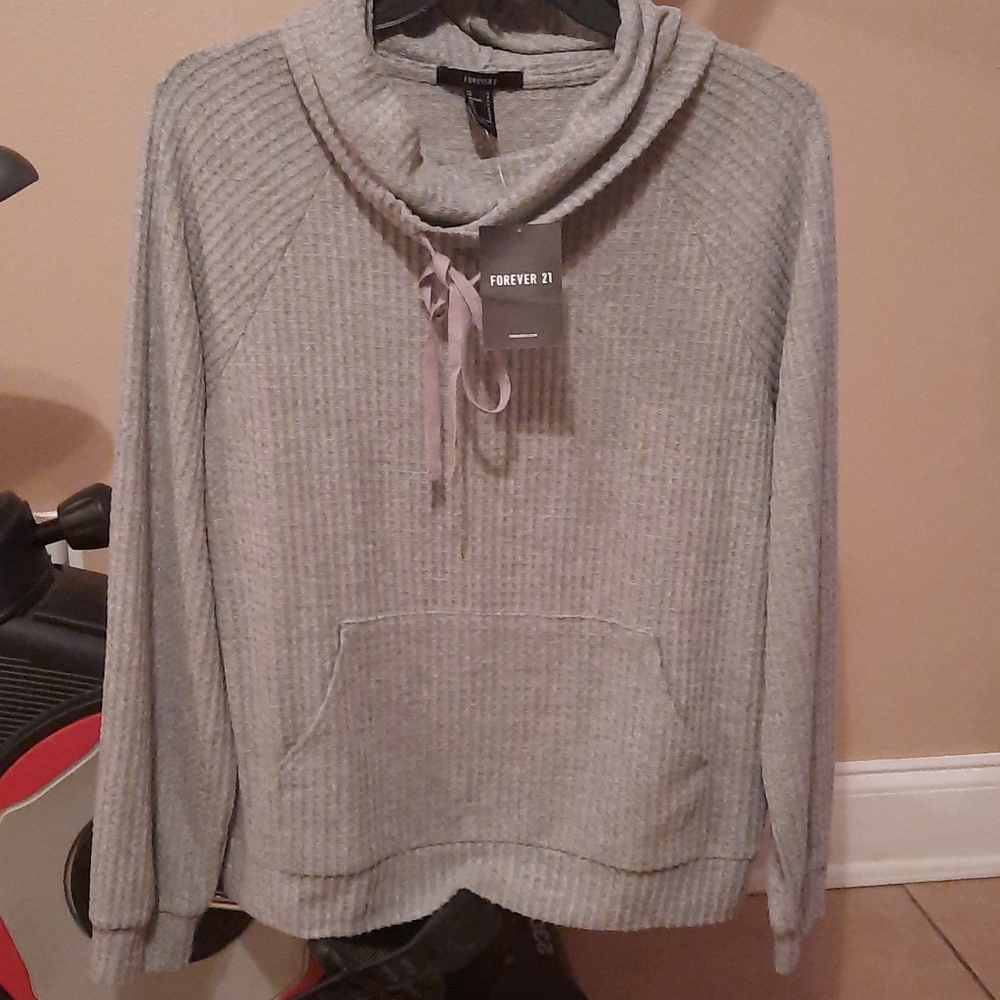 NWT Knit cow neck top